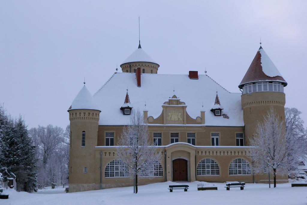 Remise & Westfluegel Schloss Stolpe Stolpe auf Usedom Exterior foto
